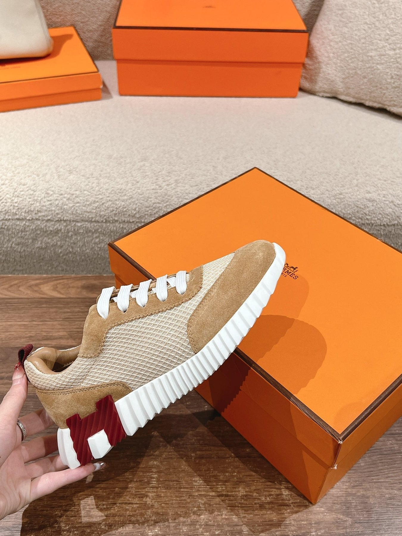 MAINLAND SNEAKER IN PEANUT BROWN SUEDE AND WHITE BREATHABLE MESH FABRIC