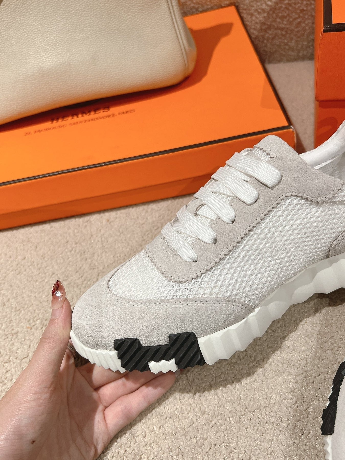 MAINLAND SNEAKER IN PALE GRAY SUEDE AND WHITE BREATHABLE MESH FABRIC