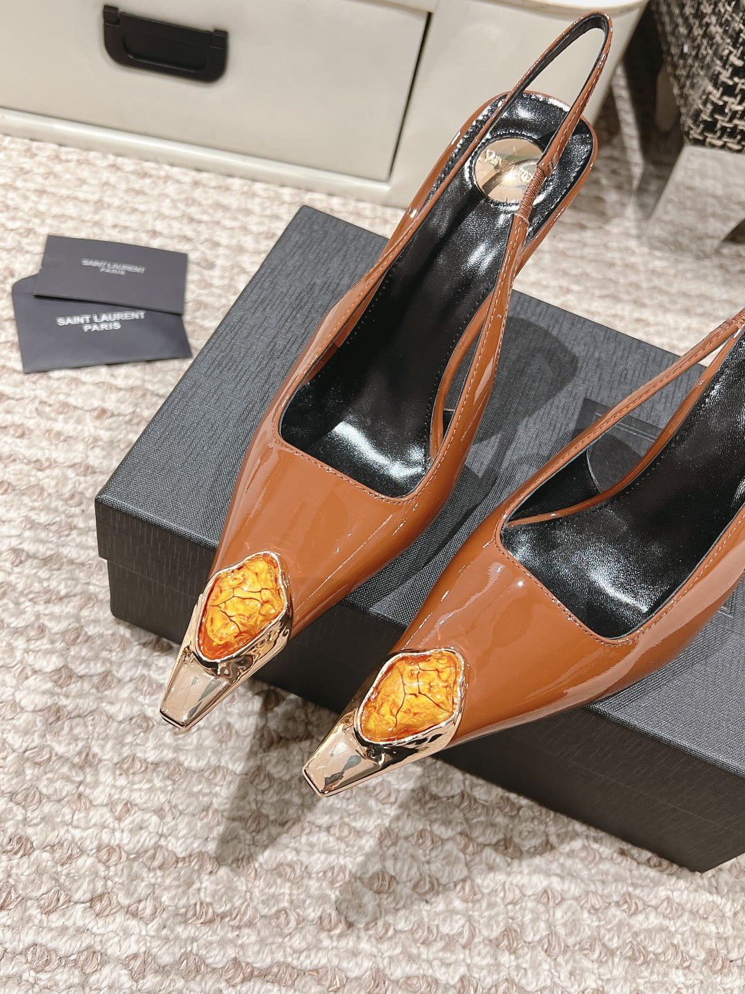 DUNE HIGH 10 CM SLINGBACK PUMPS IN BRONZE BROWN PATENT LEATHER WITH CRYSTAL