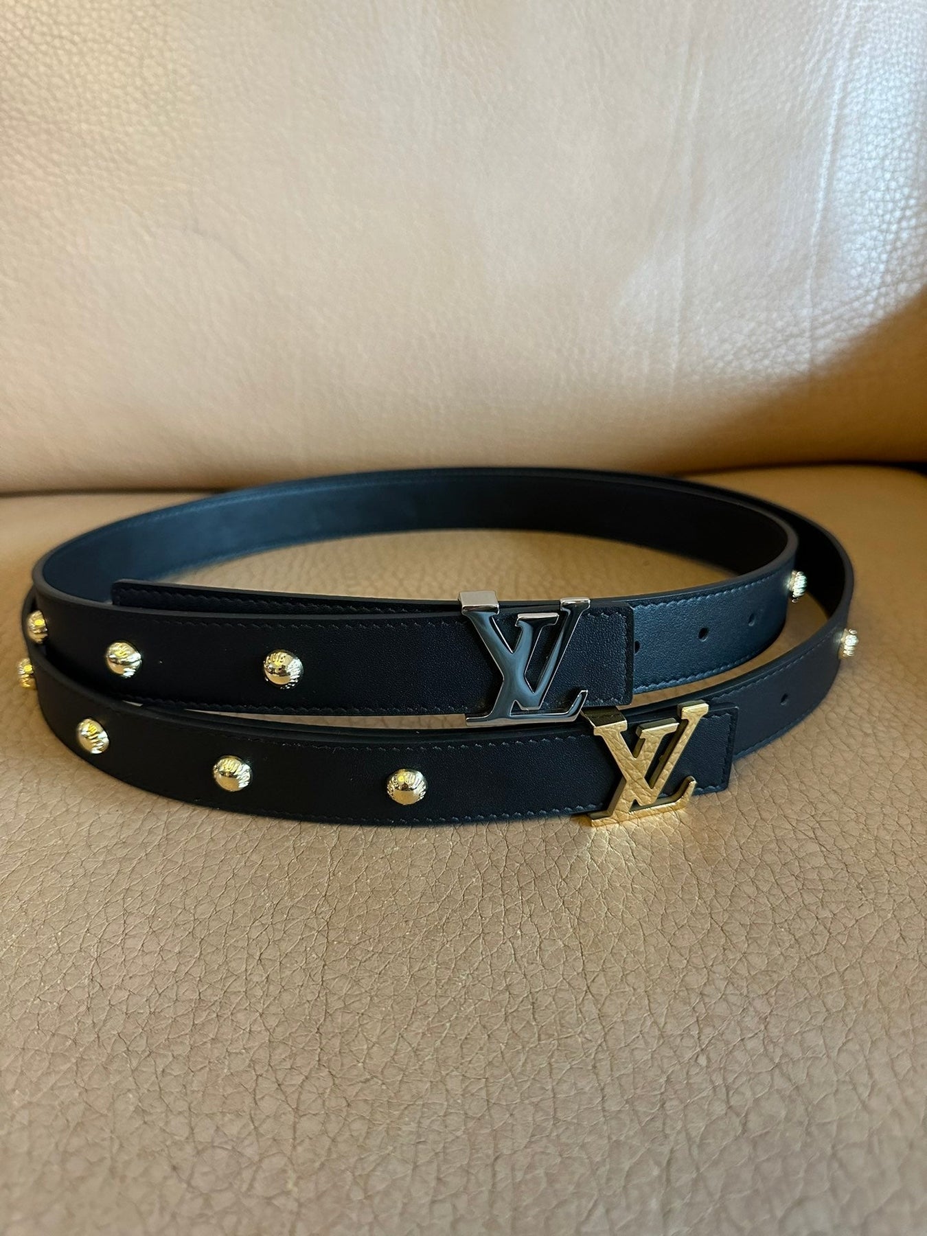 LV Initiales Studs 30mm Reversible Belt Gold Buckle Black Leather