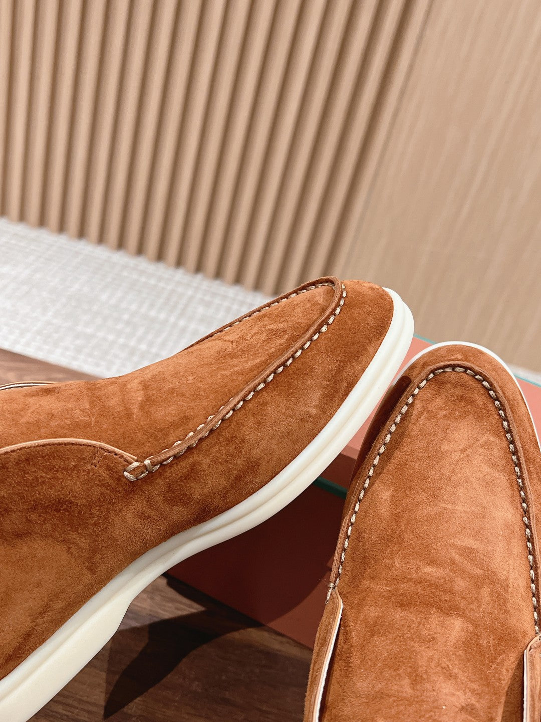 LP OPEN WALK LOAFERS BRIGHT BROWN SUEDE