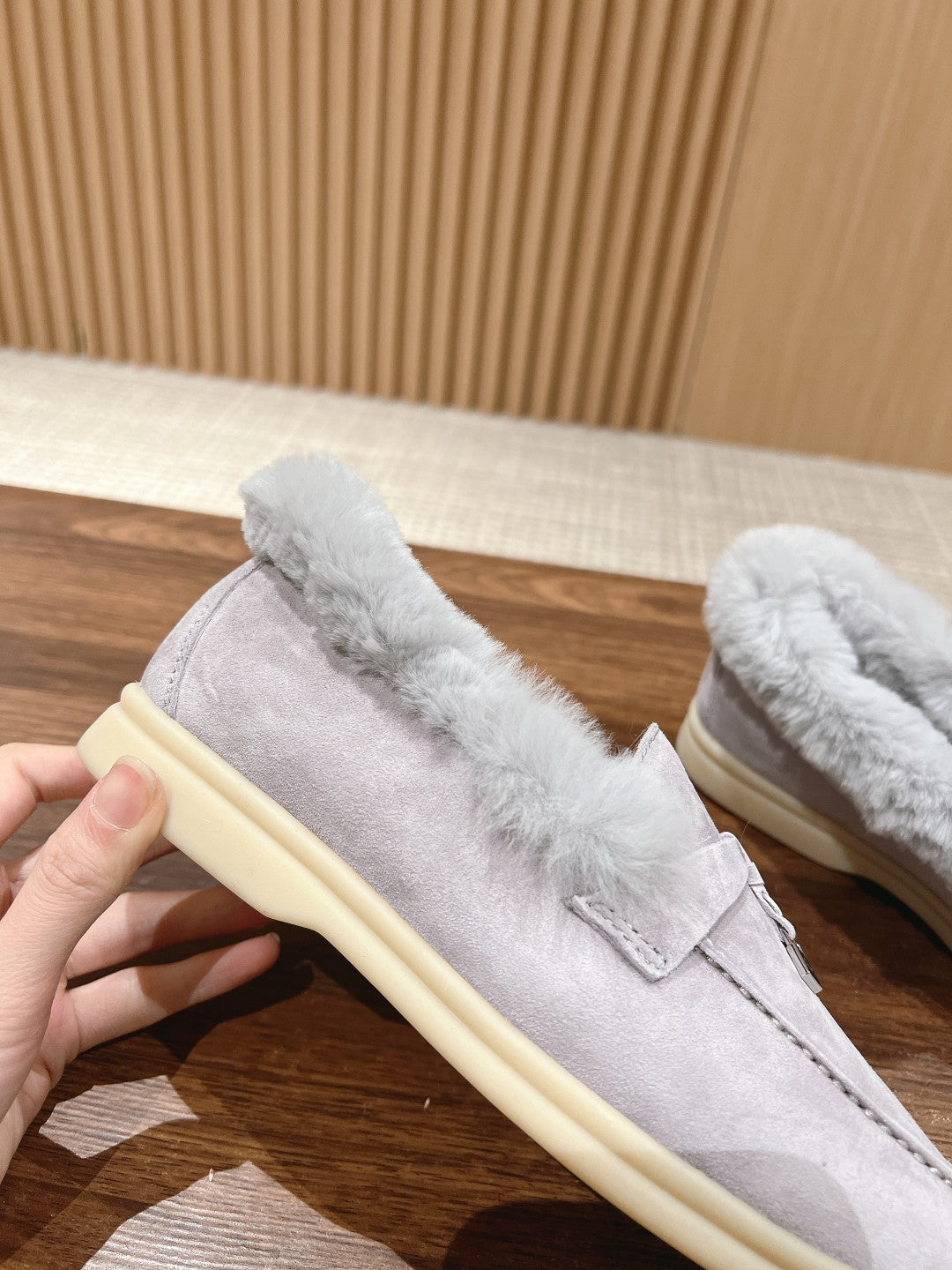 LP SUMMER CHARMS WALK LOAFERS BRIGHT GRAY FLEECE