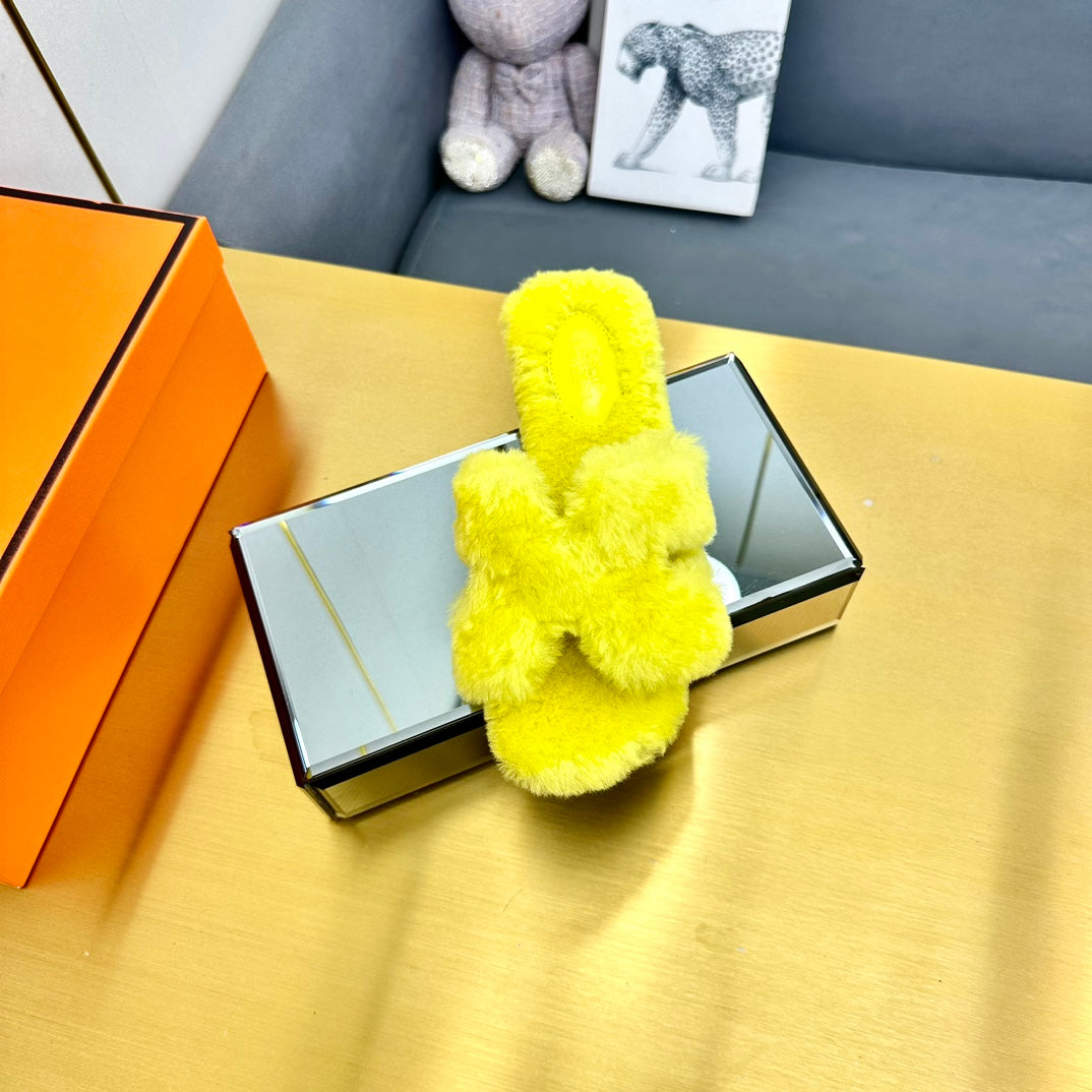 ORAN SHEARLING SANDALS SUNSHINE YELLOW