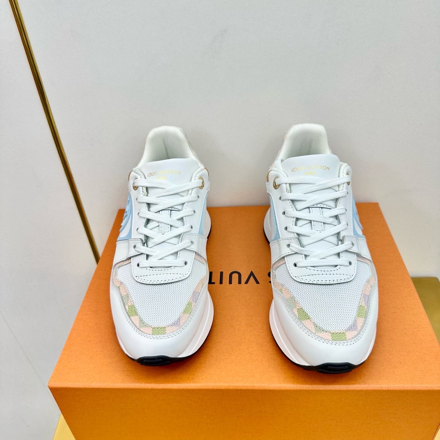 NEO RUN AWAY SNEAKER IN WHITE MIX LIGHT BLUE CALFSKIN