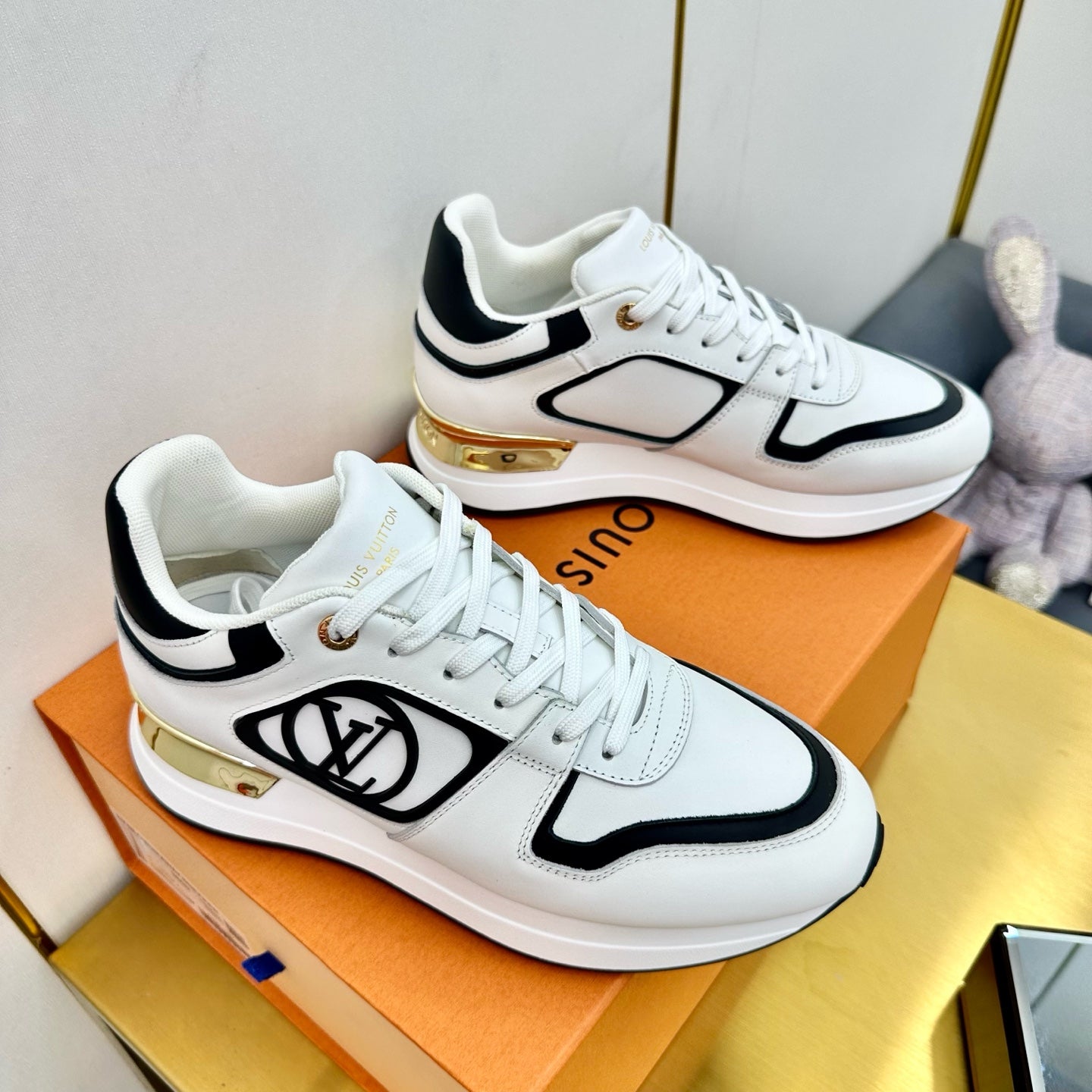 NEO RUN AWAY SNEAKER IN WHITE MIX BLACK CALFSKIN