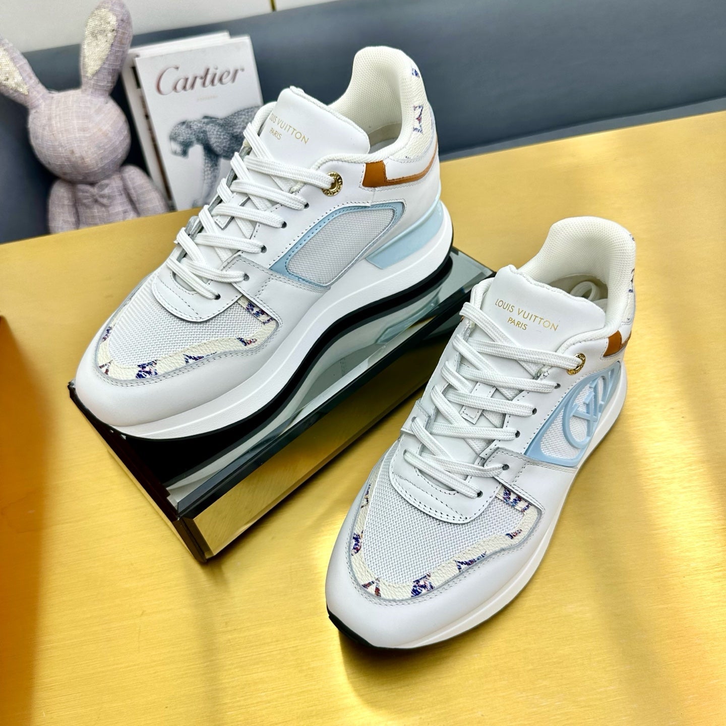 NEO RUN AWAY SNEAKER IN WHITE MIX SKY BLUE CALFSKIN
