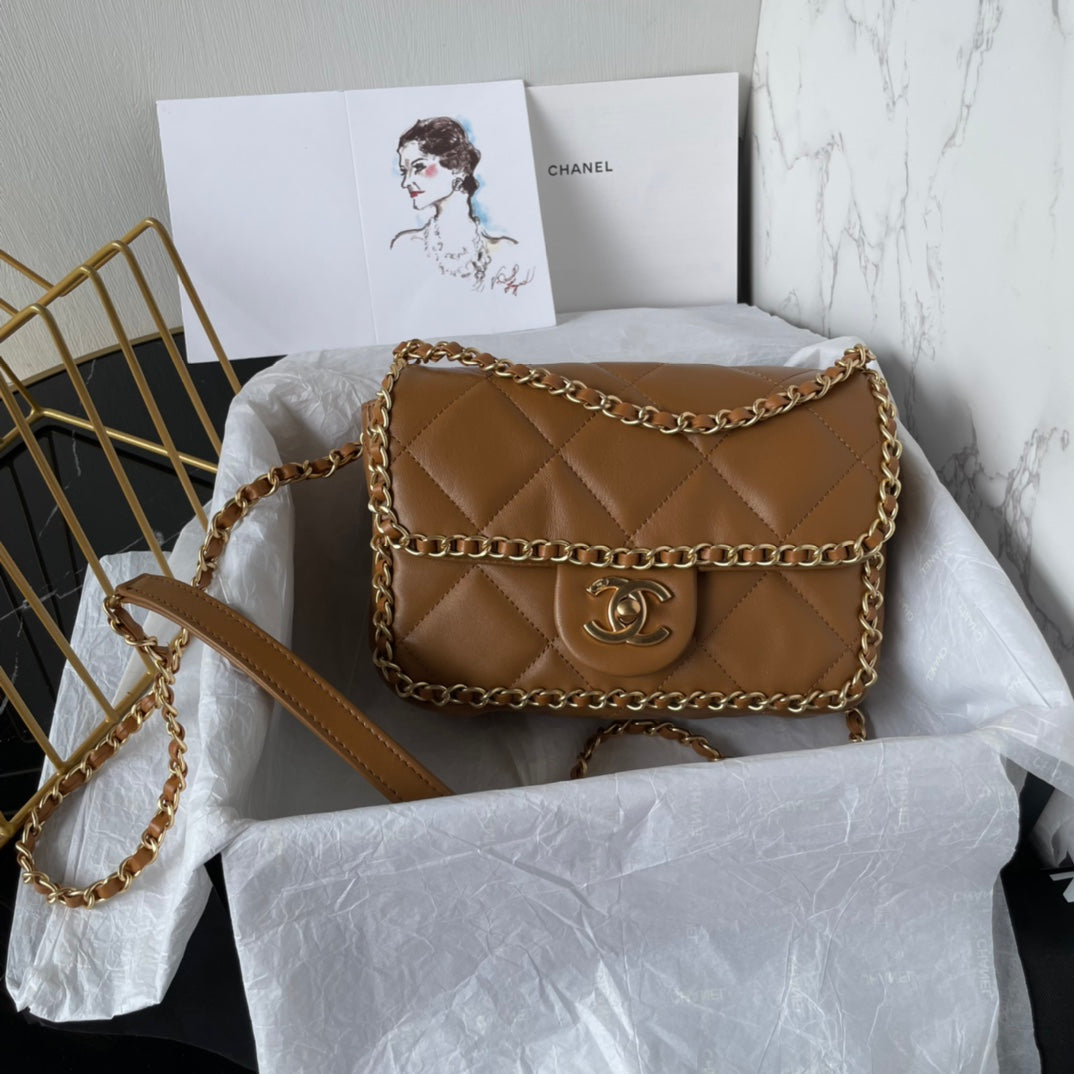 FLAP BAG 21 IN WALNUT BROWN QUILTED SOFT LAMBSKIN GOLD HARDWARE