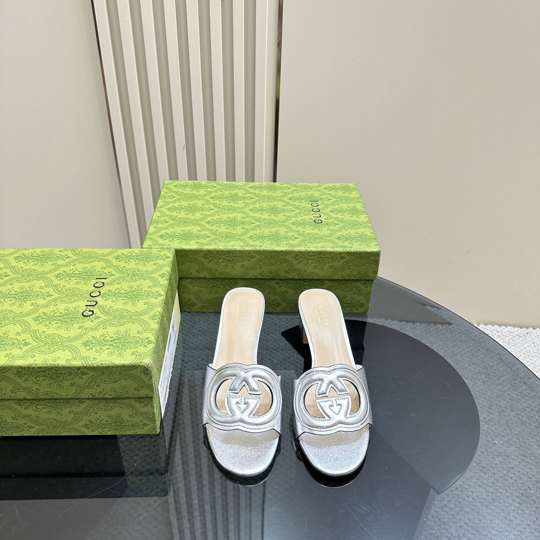 MID-HEEL 5 CM MULE IN SILVER CALFSKIN