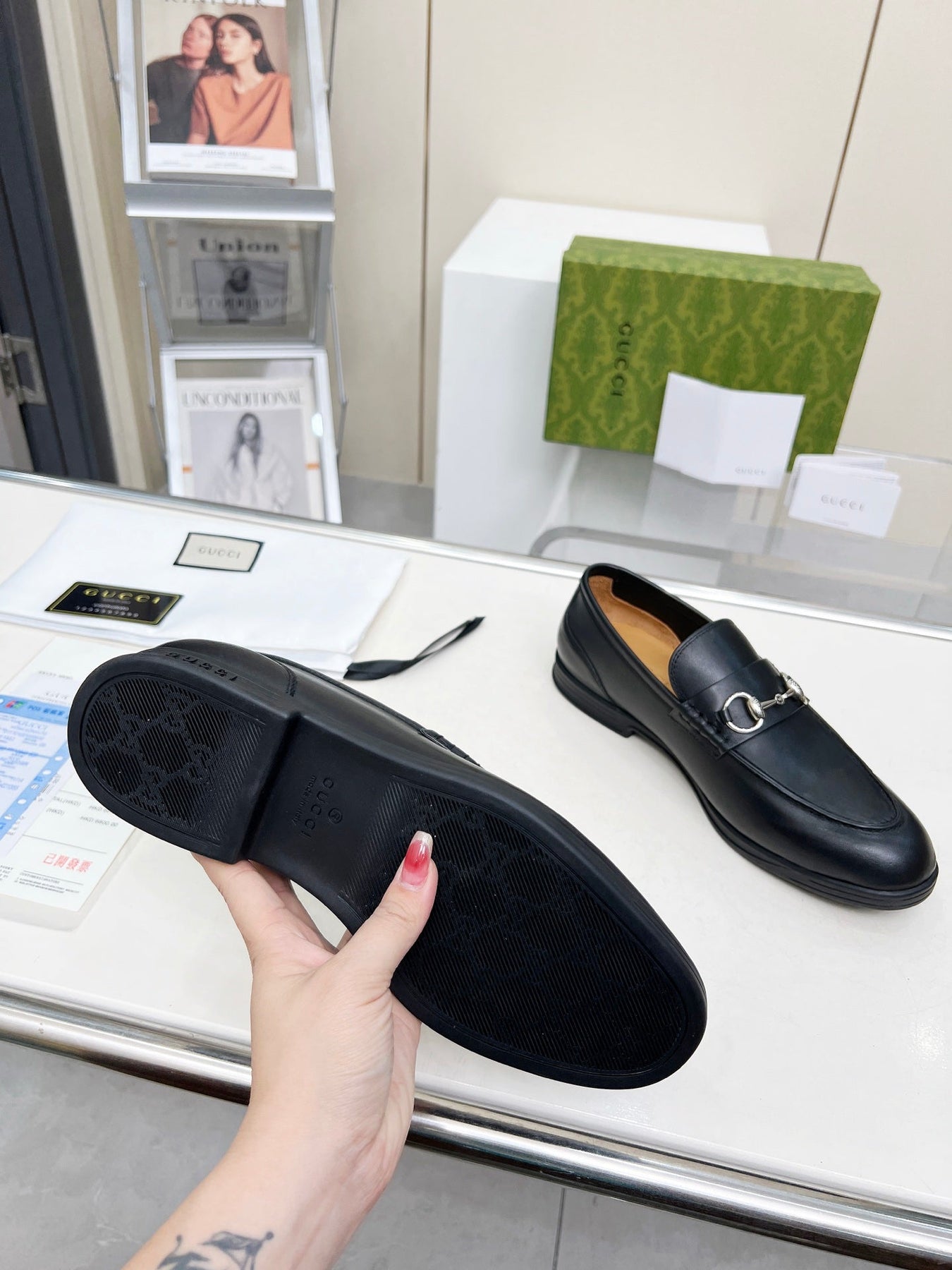 LOAFERS WITH SILVER HARDWARE IN BLACK SMOOTH CALFSKIN