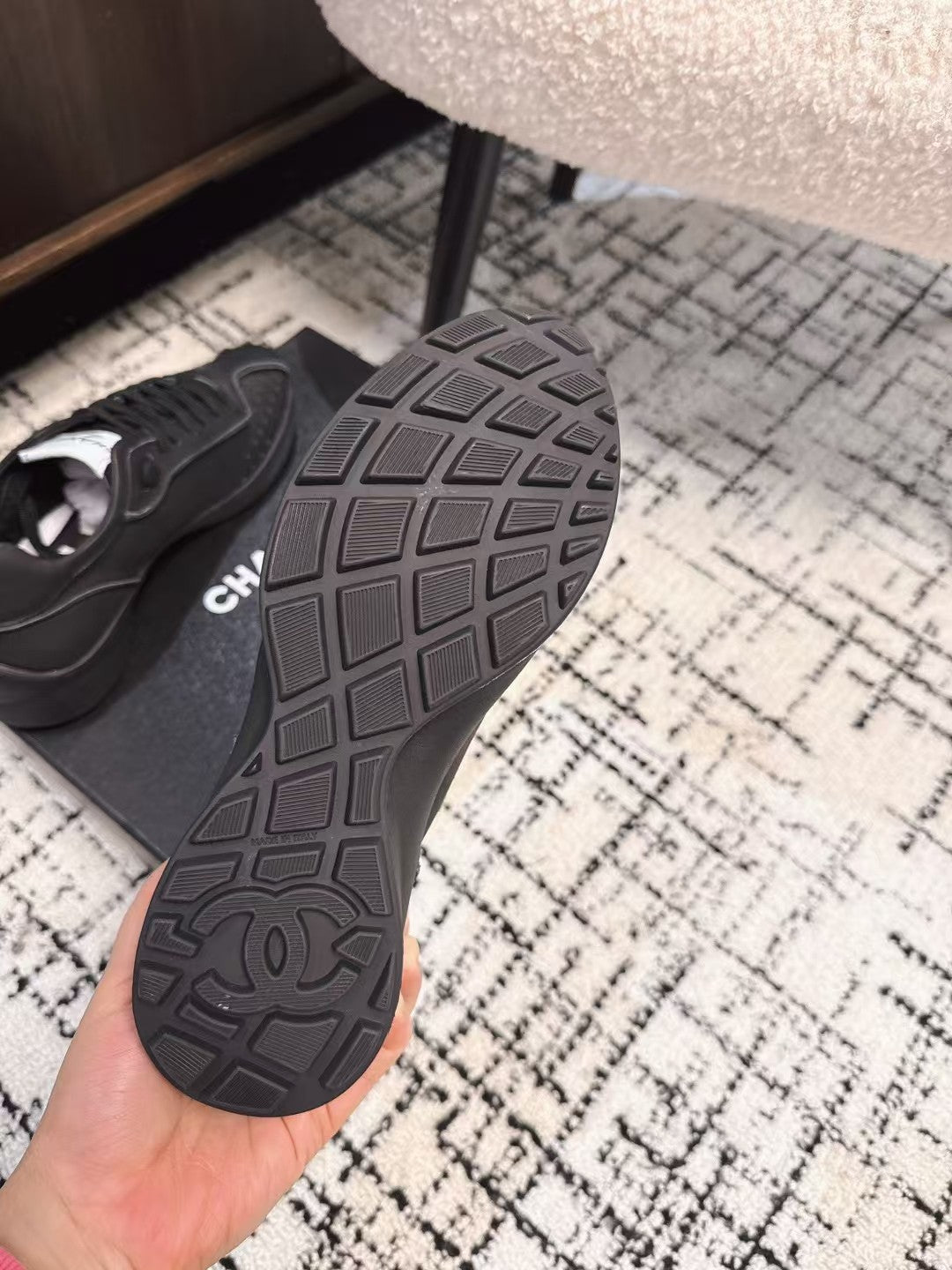 CLASSIC SNEAKERS IN BLACK SHEEPSKIN