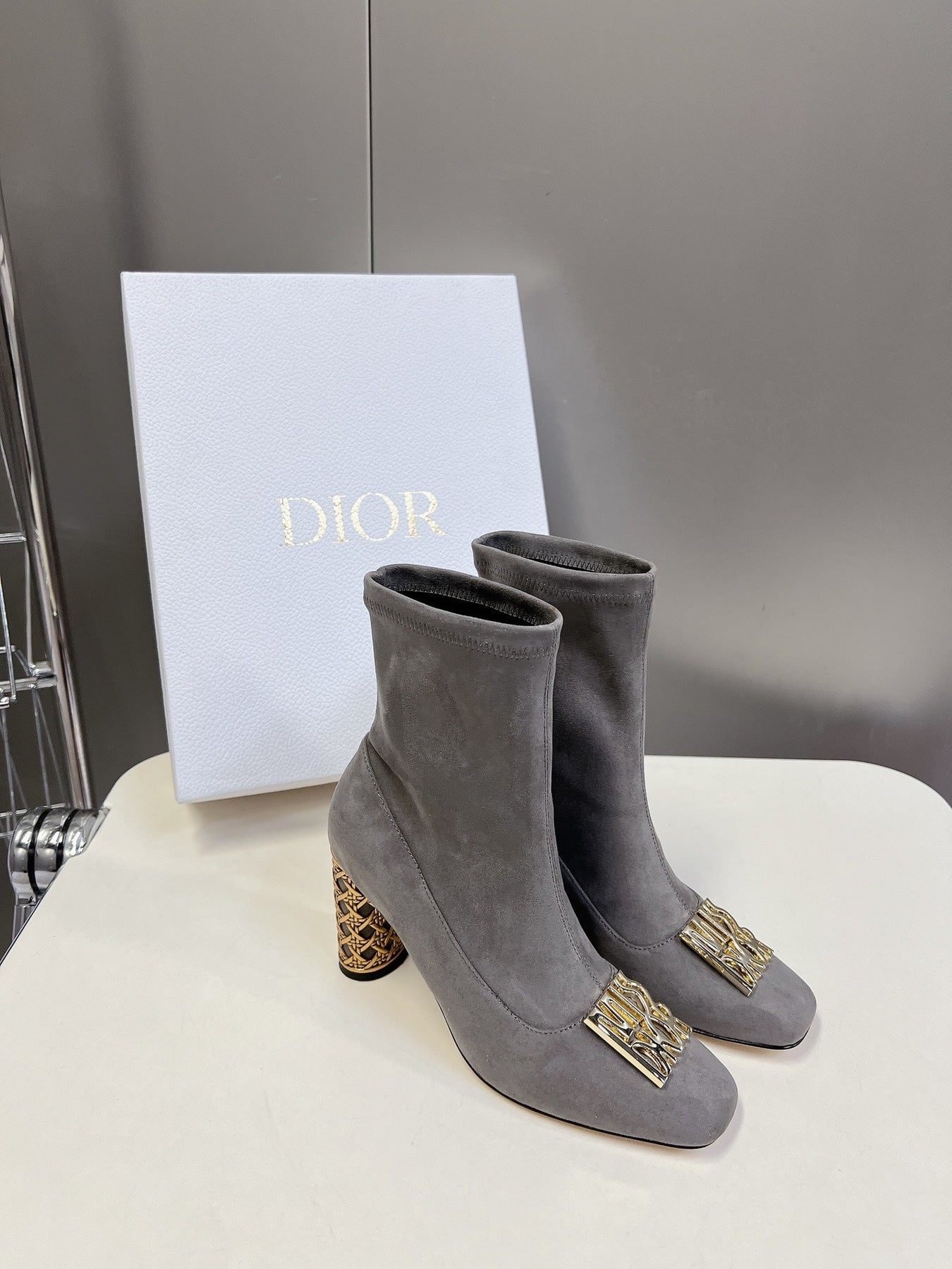 ICON HEELED ANKLE BOOT DOVE GRAY SUEDE 8 CM WITH GOLD LOGO