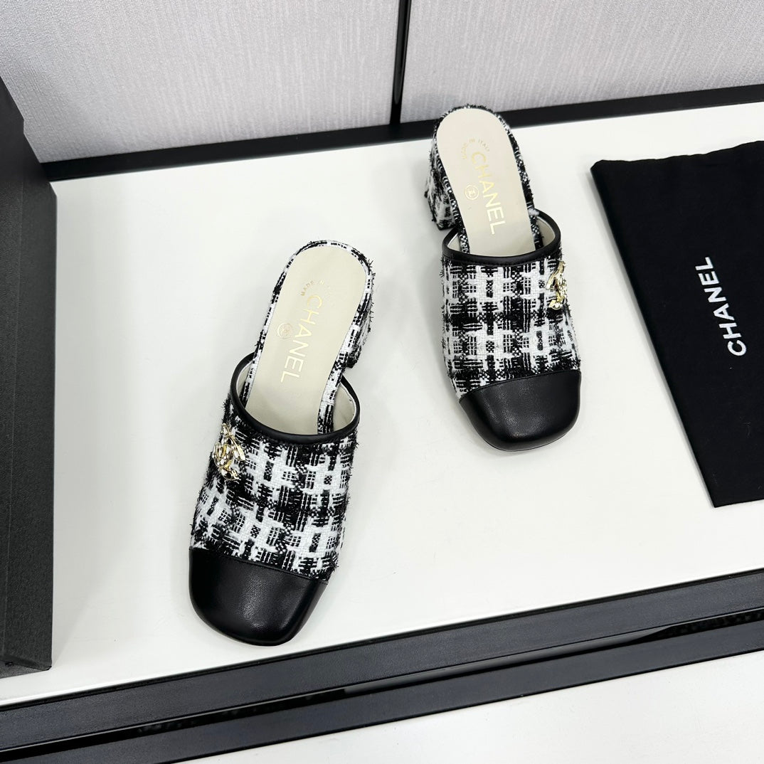 CC HIGH MULE IN WHITE MIX BLACK WOOL TWEED AND CALFSKIN
