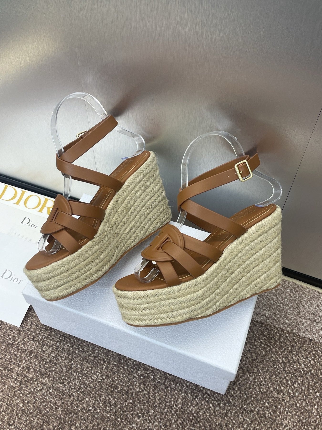 D-CLUB 25S HIGH HEEL WEDGE 100MM IN BROWN CALFSKIN RAFFIA SOLE