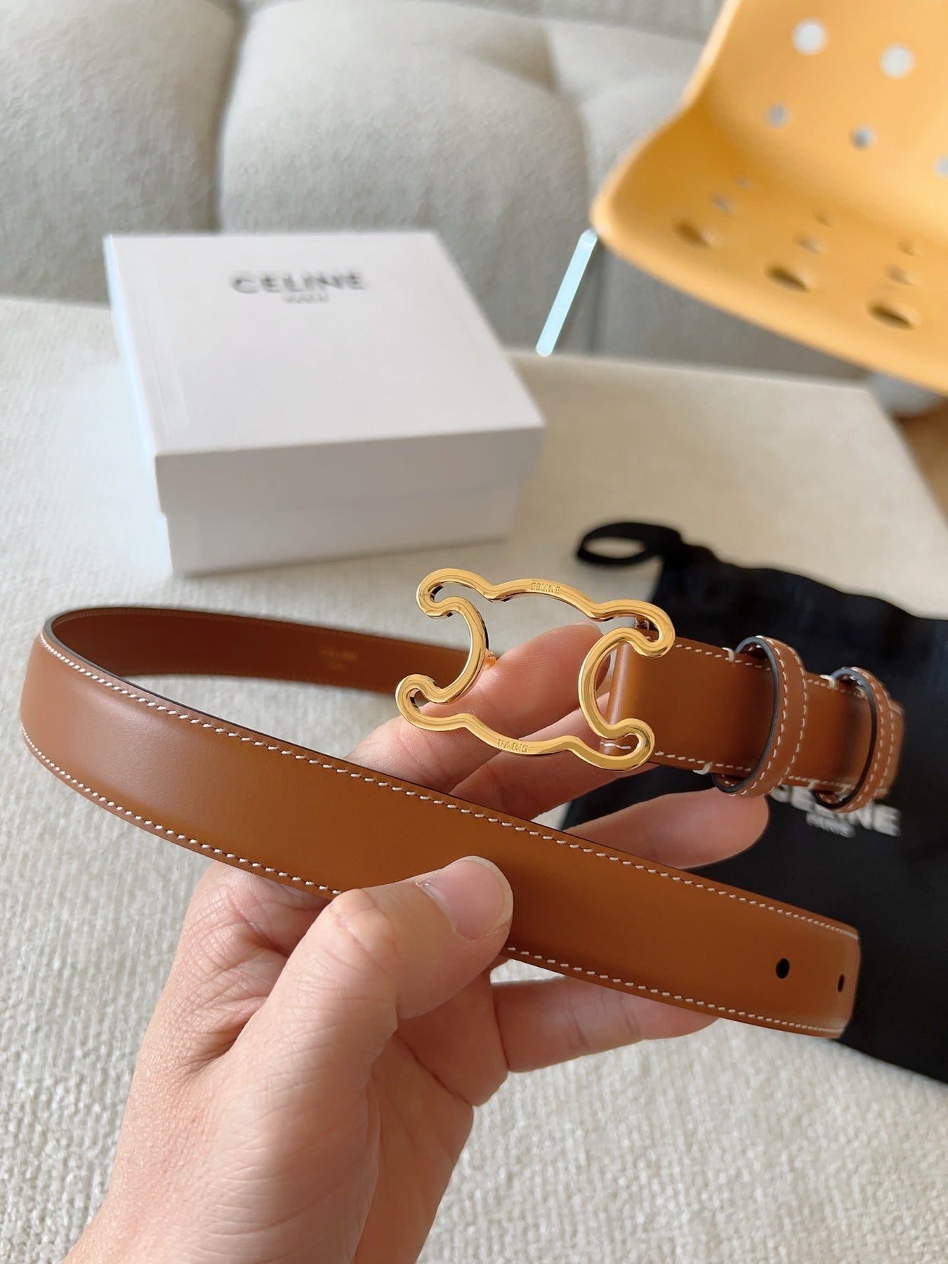 BELT 25MM TRIOMPHE LOGO CUT-OUT IN BROWN SMOOTH CALFSKIN WITH GOLD BUCKLE