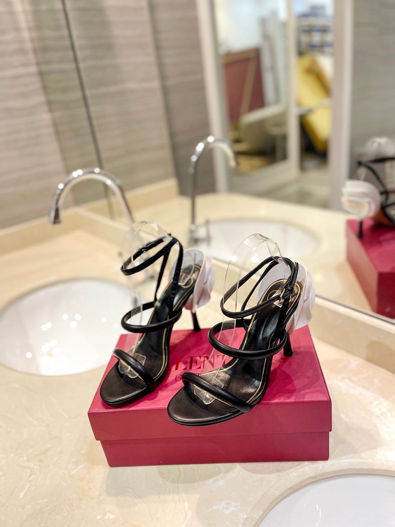 HIGH HEEL SANDAL 10 CM IN BLACK CALFSKIN