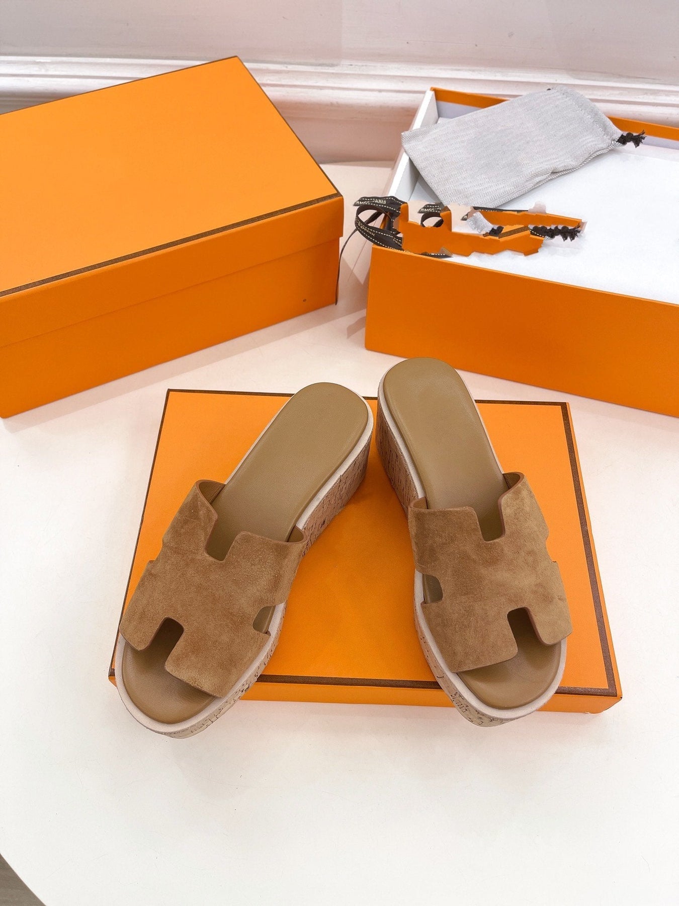 Eze 30 Sandal Brown Suede