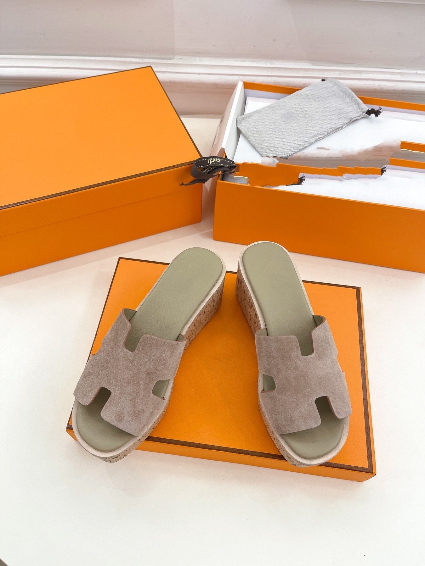 Eze 30 Sandal Light Brown Suede