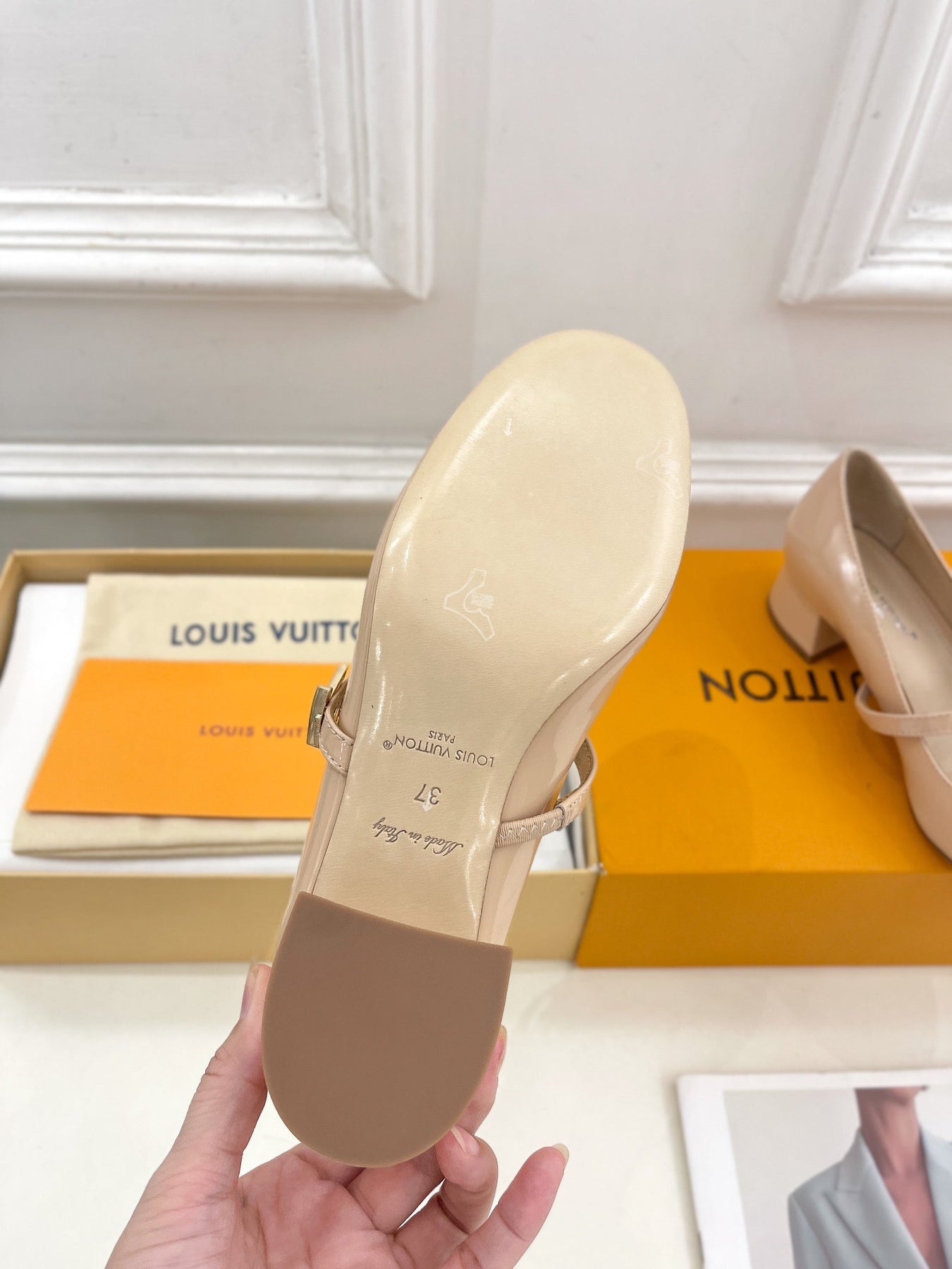 LV WOMEN ROMY HIGH BALLERINA IN GLOSSY BEIGE LAMBSKIN