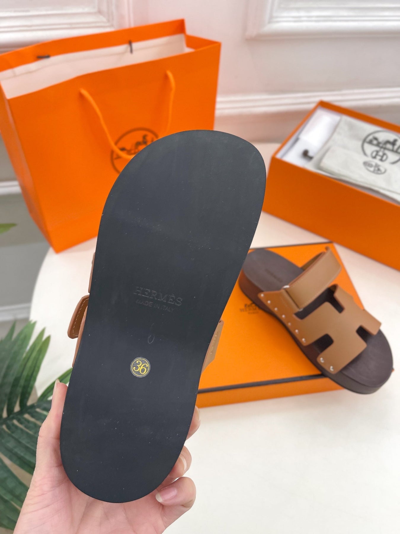 KOS CLOG IN PEANUT BROWN CALFSKIN