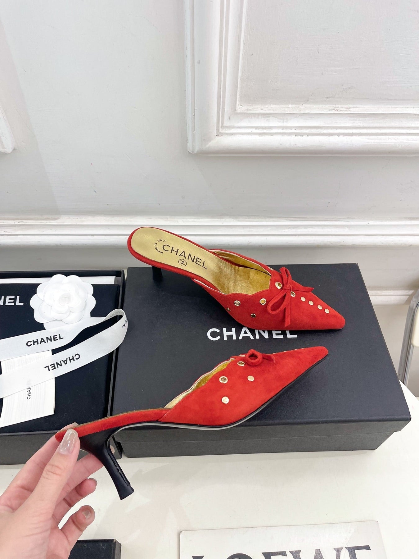 HIGH 65 MM MULE IN CHERRY RED SUEDE