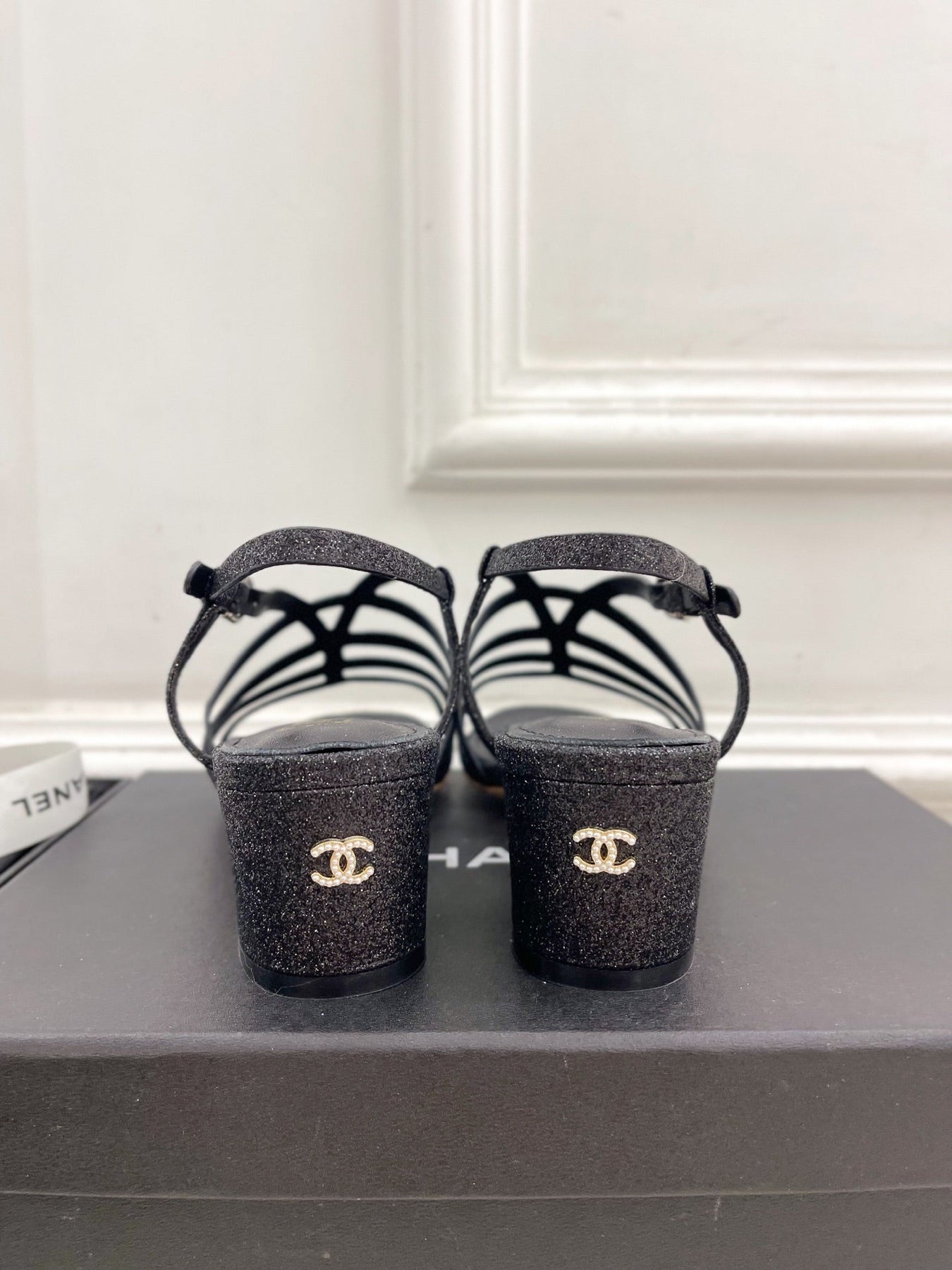 BLACK ROMAN 5 CM SANDALS