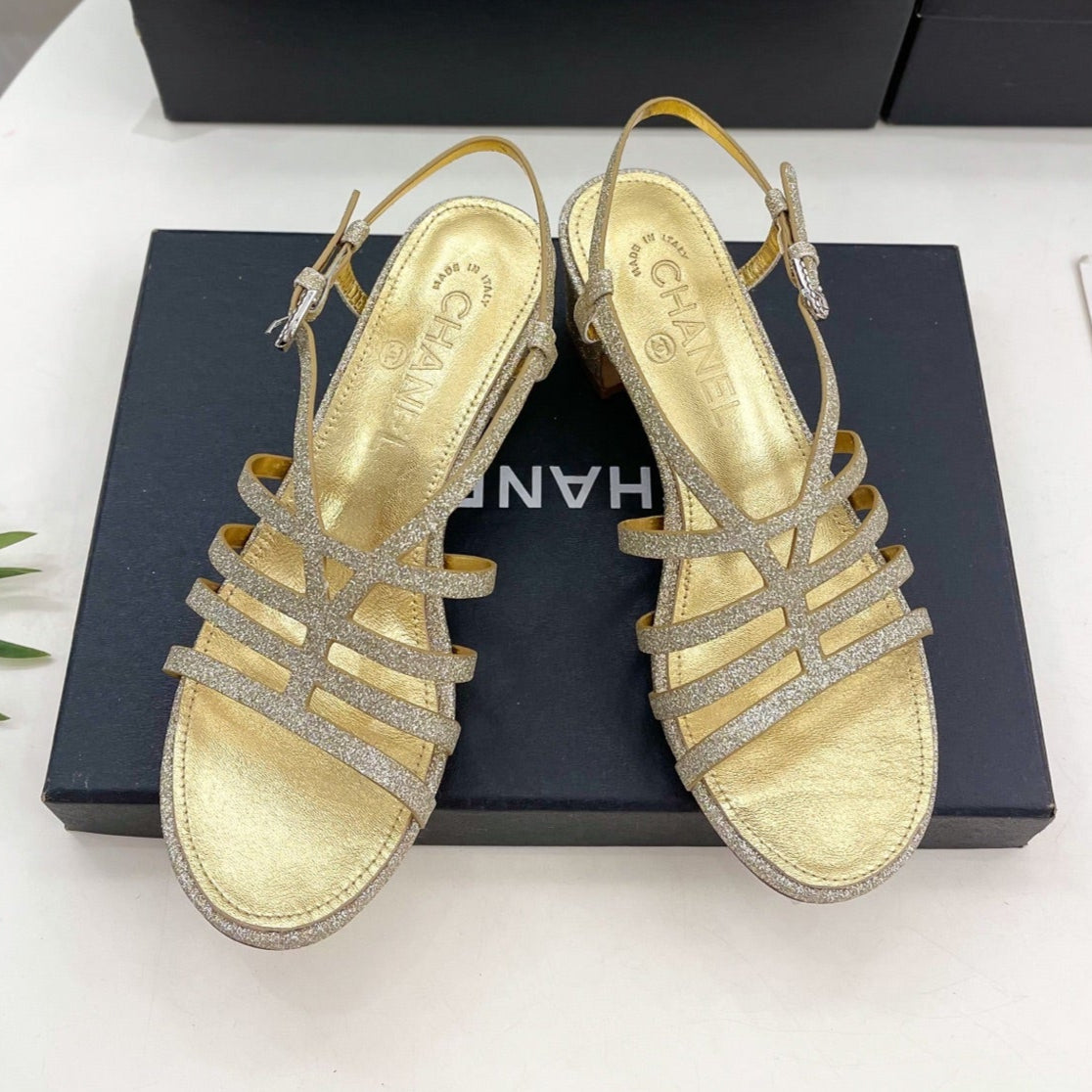 GOLD ROMAN 5 CM SANDALS