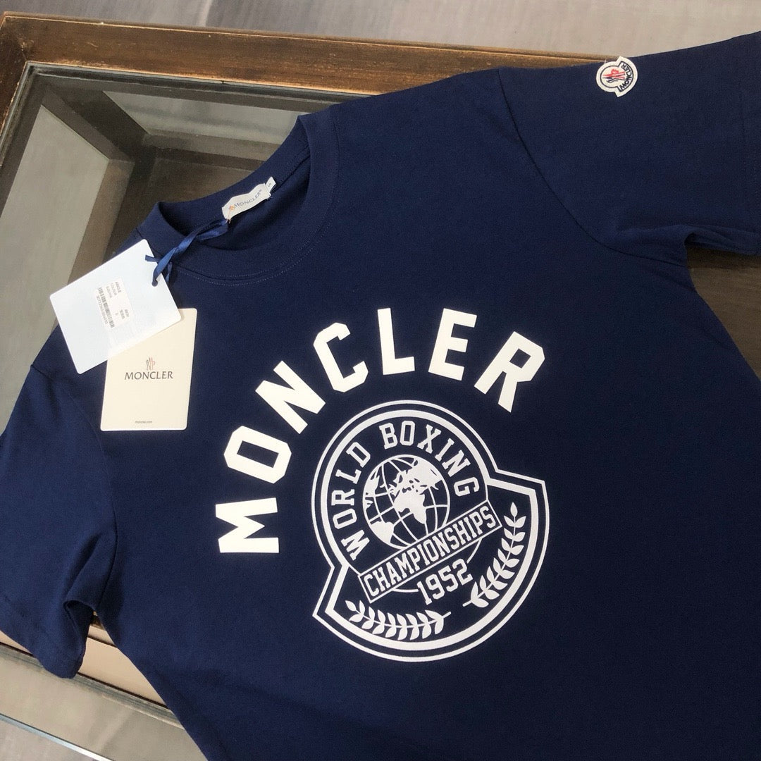 Moncler T-shirt