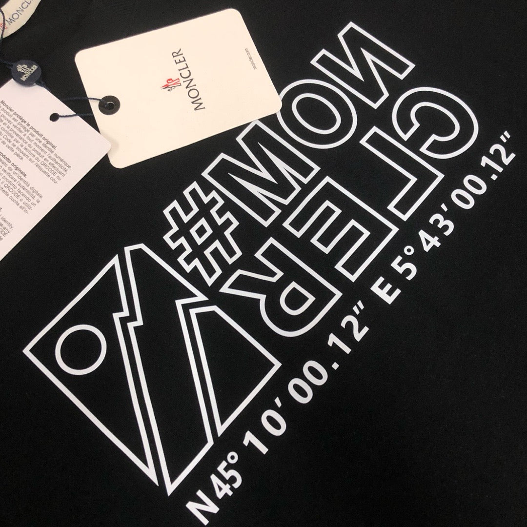 Moncler T-shirt