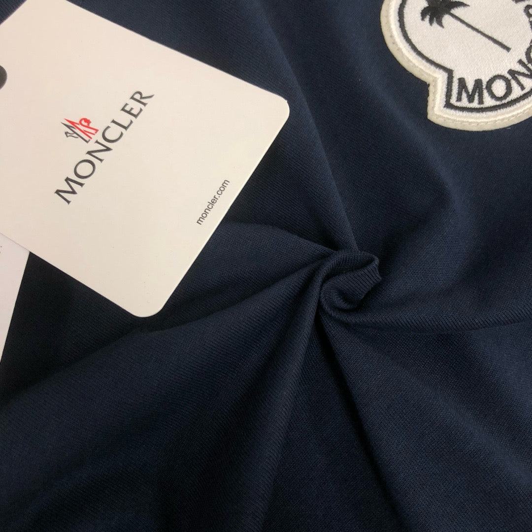 Moncler T-shirt