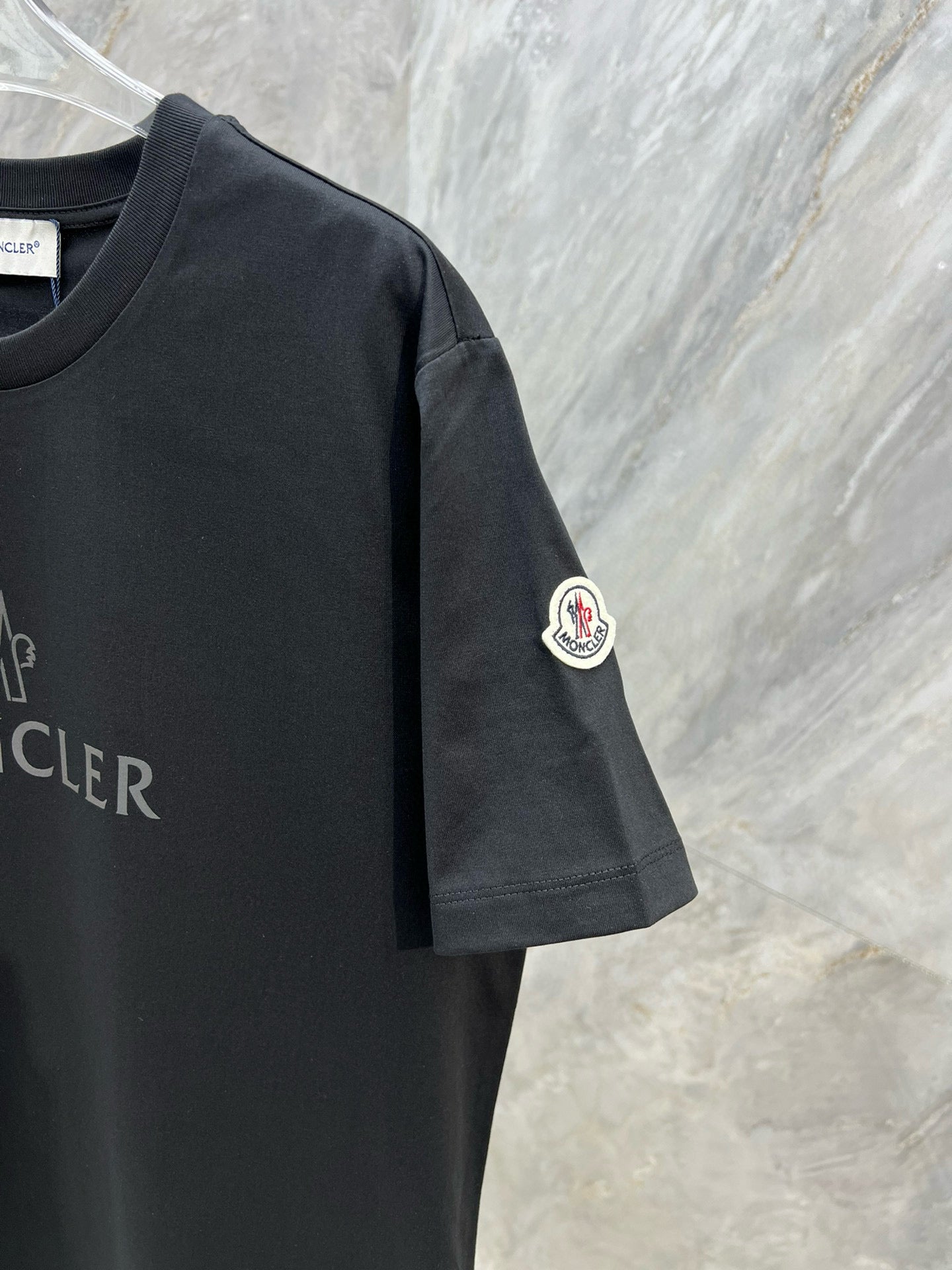 Moncler T-shirt