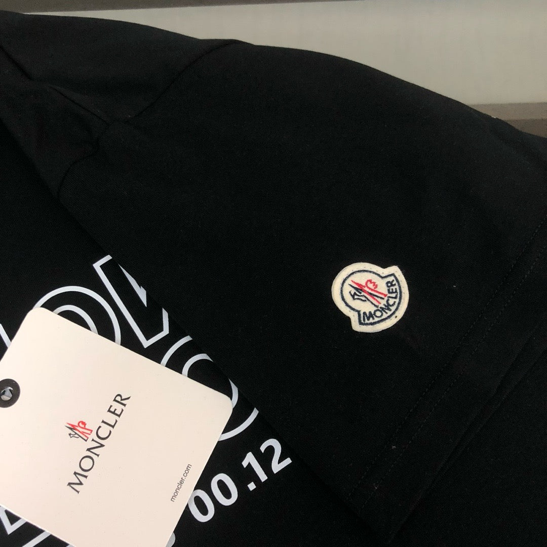 Moncler T-shirt