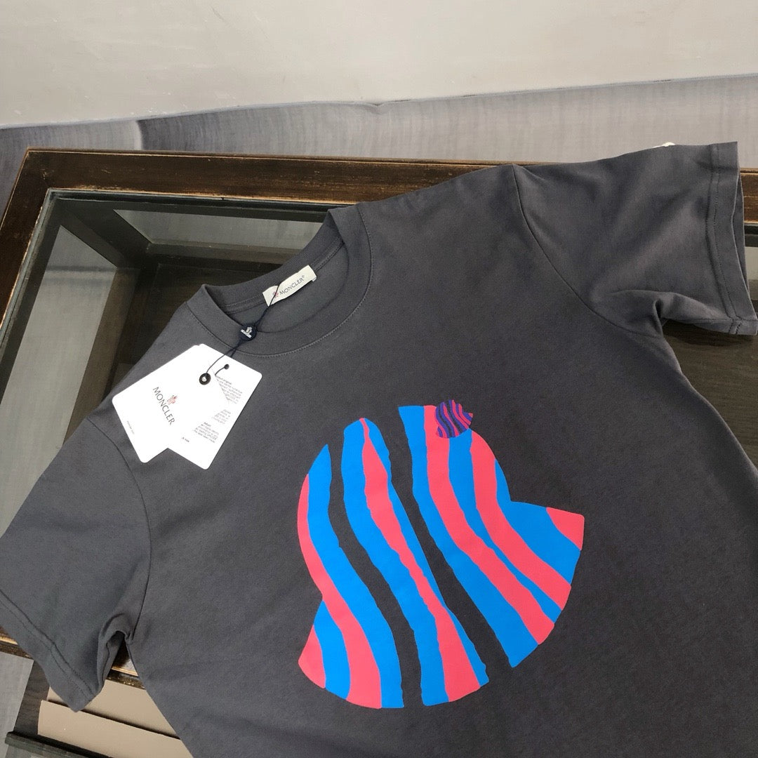 Moncler T-shirt