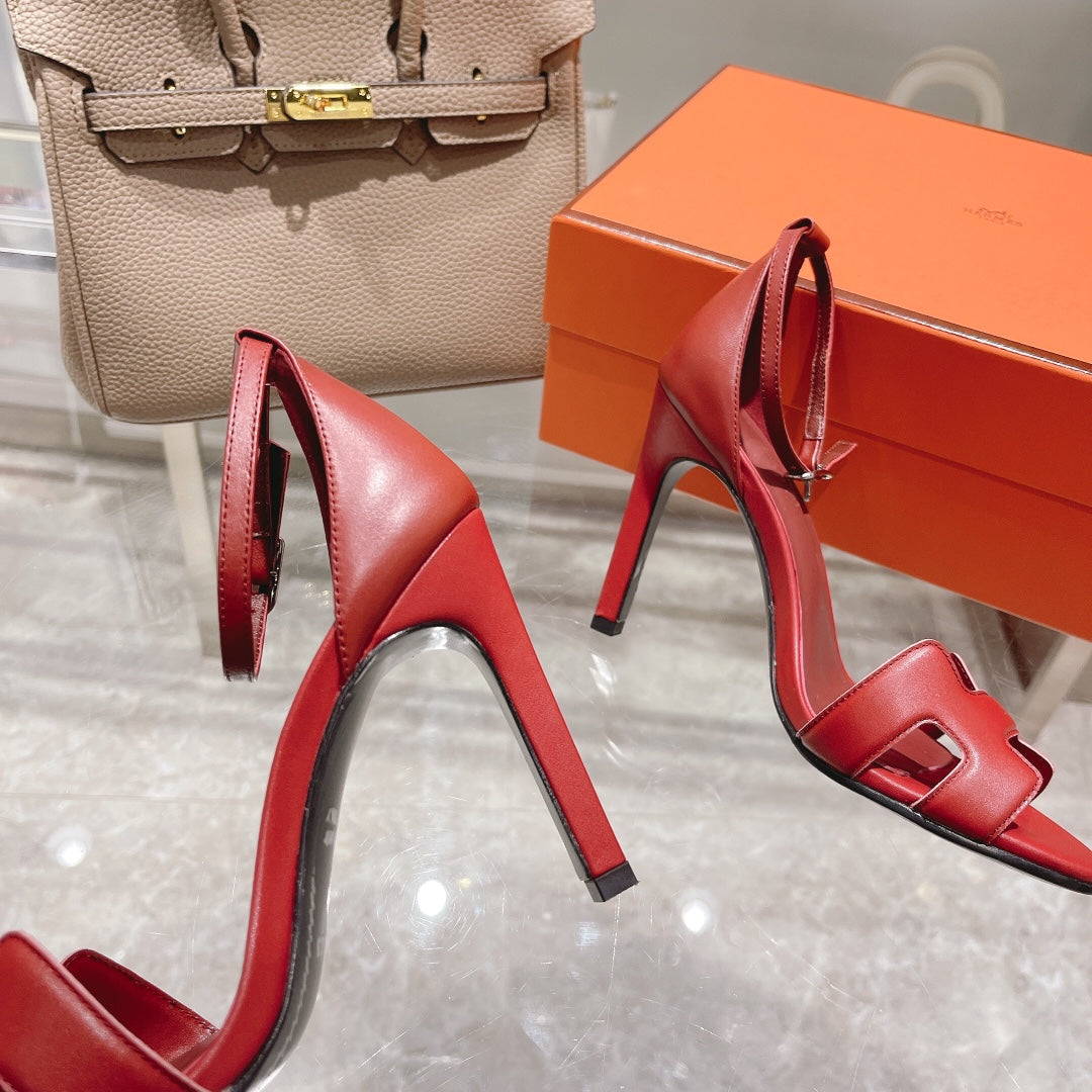 PREMIERE 115 SANDAL IN CHERRY RED CALFSKIN