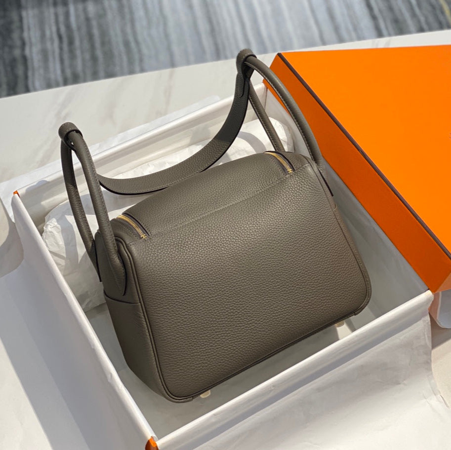 HM LINDY 30 BAG IN SEPIA BROWN CALFSKIN GOLD HARDWARE