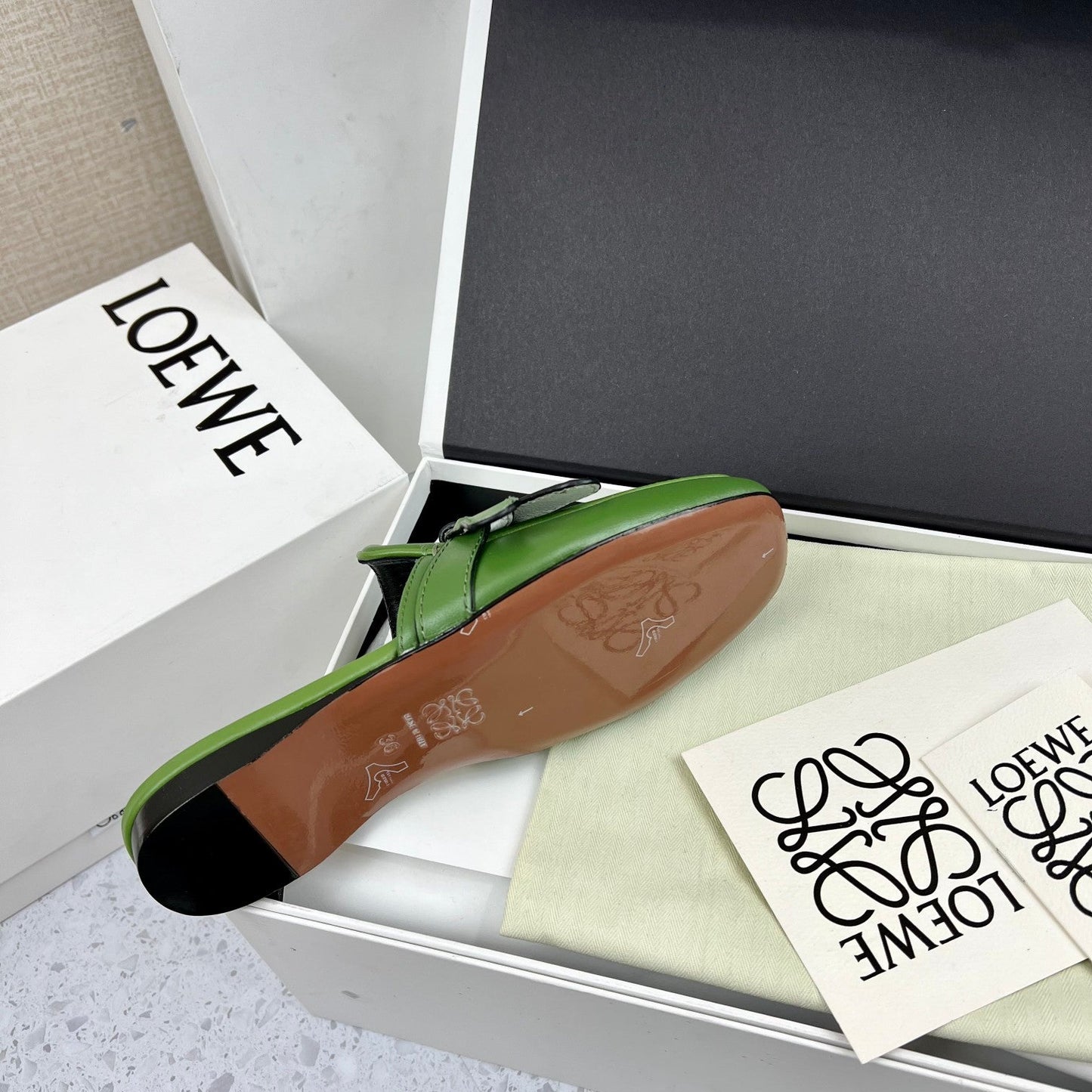 LW GATE BELTED MULE GREEN CALFSKIN