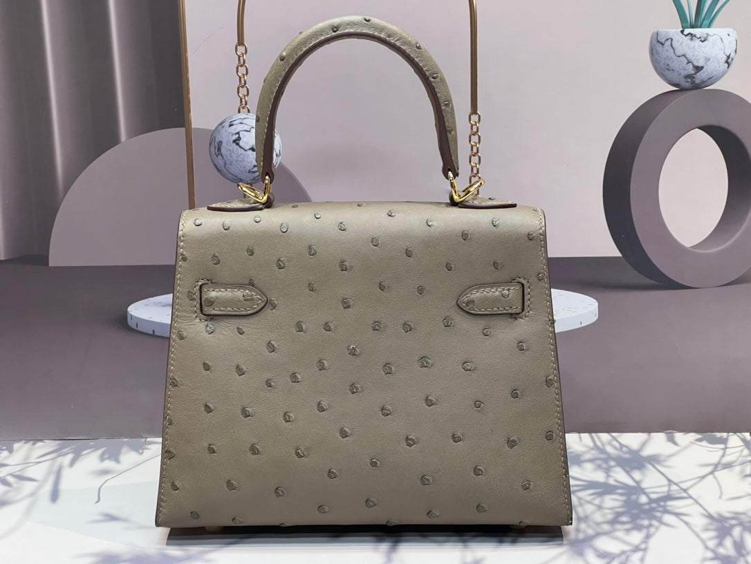KELLY BAG 20 IN KHAKI BEIGE OSTRICH LEATHER WITH GOLD HARDWARE