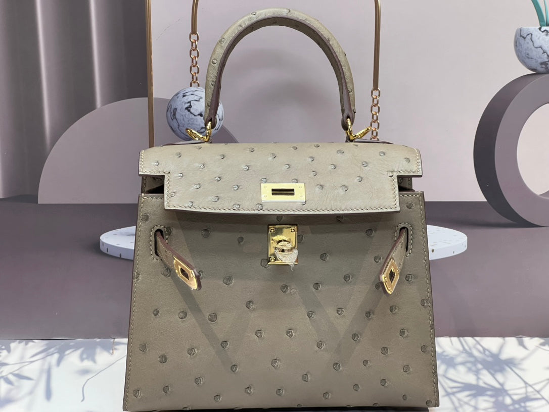 KELLY BAG 20 IN KHAKI BEIGE OSTRICH LEATHER WITH GOLD HARDWARE
