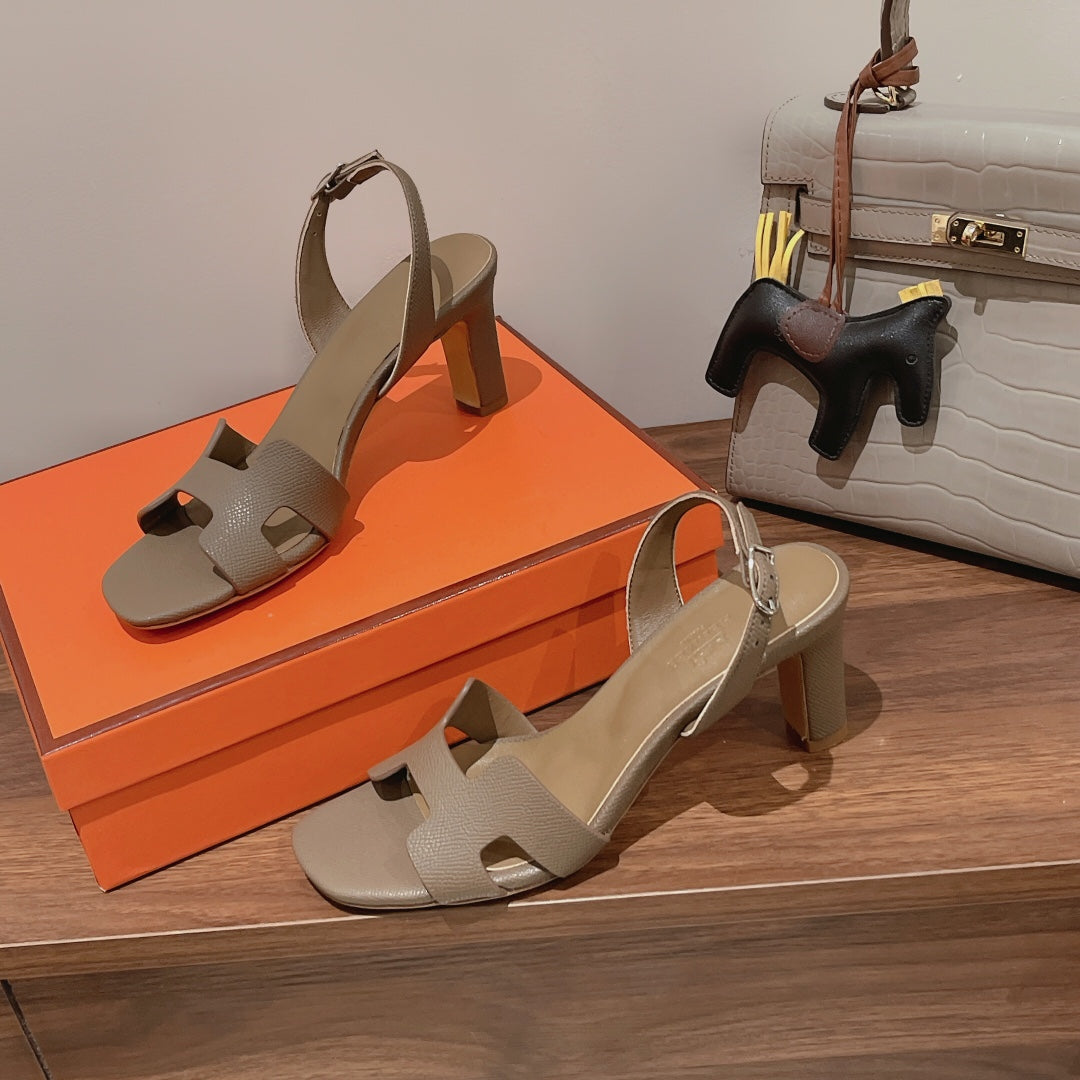 HOLY 75 SANDAL IN MEDIUM BROWN GRAINED CALFSKIN