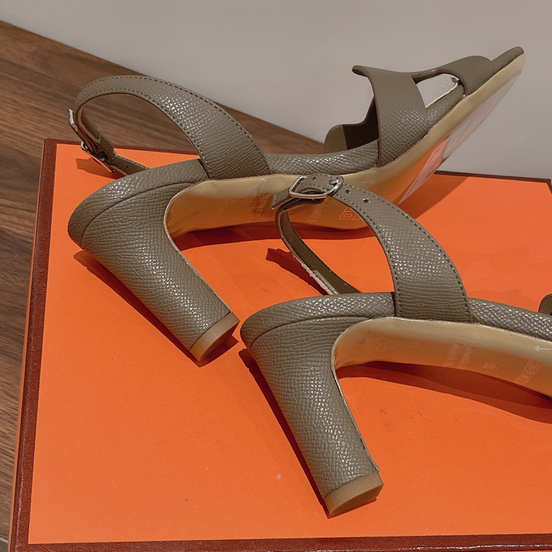 HOLY 75 SANDAL IN MEDIUM BROWN GRAINED CALFSKIN