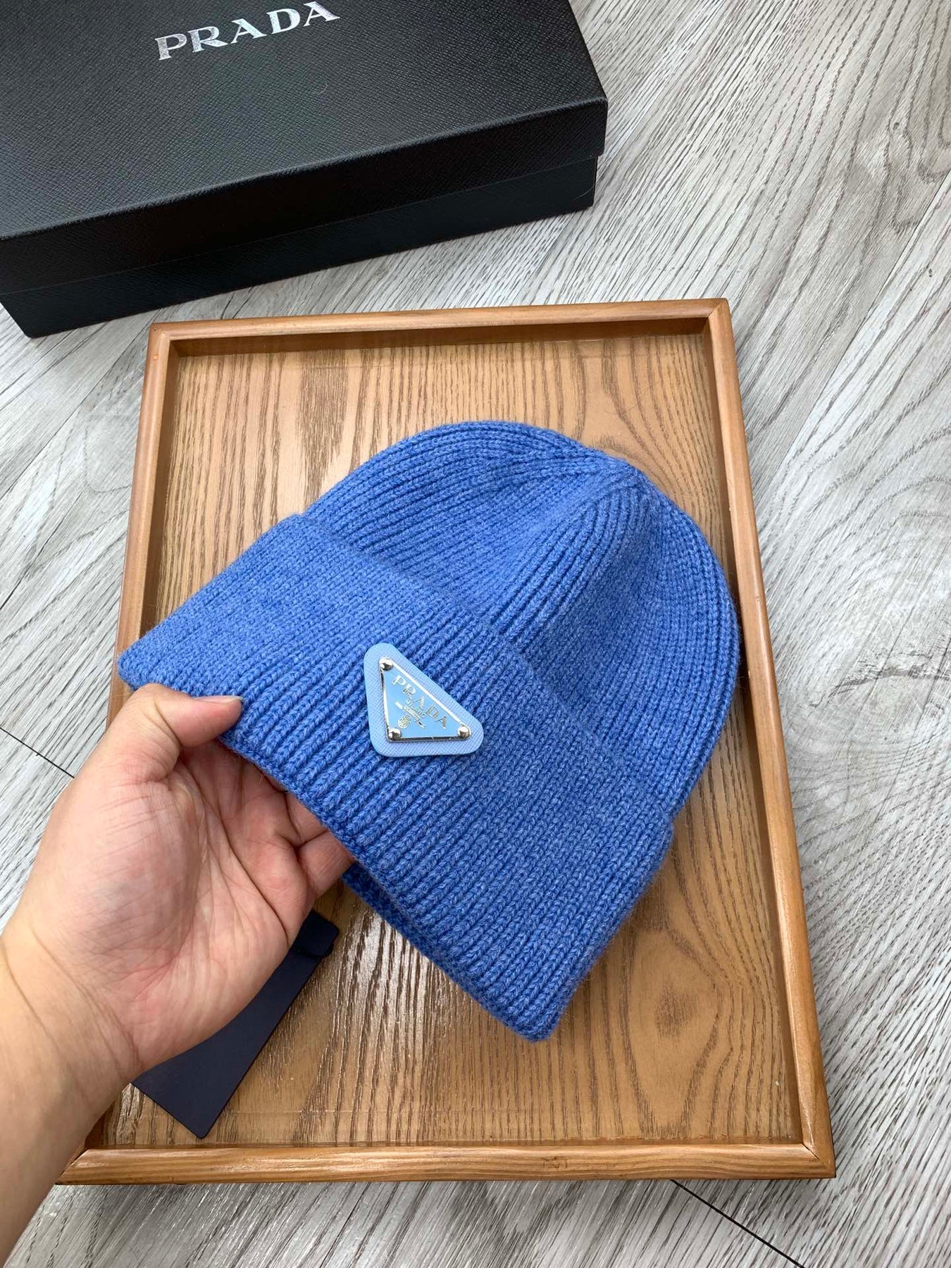BEANIIE HAT IN SAPPHIRE BLUE WOOL 335031