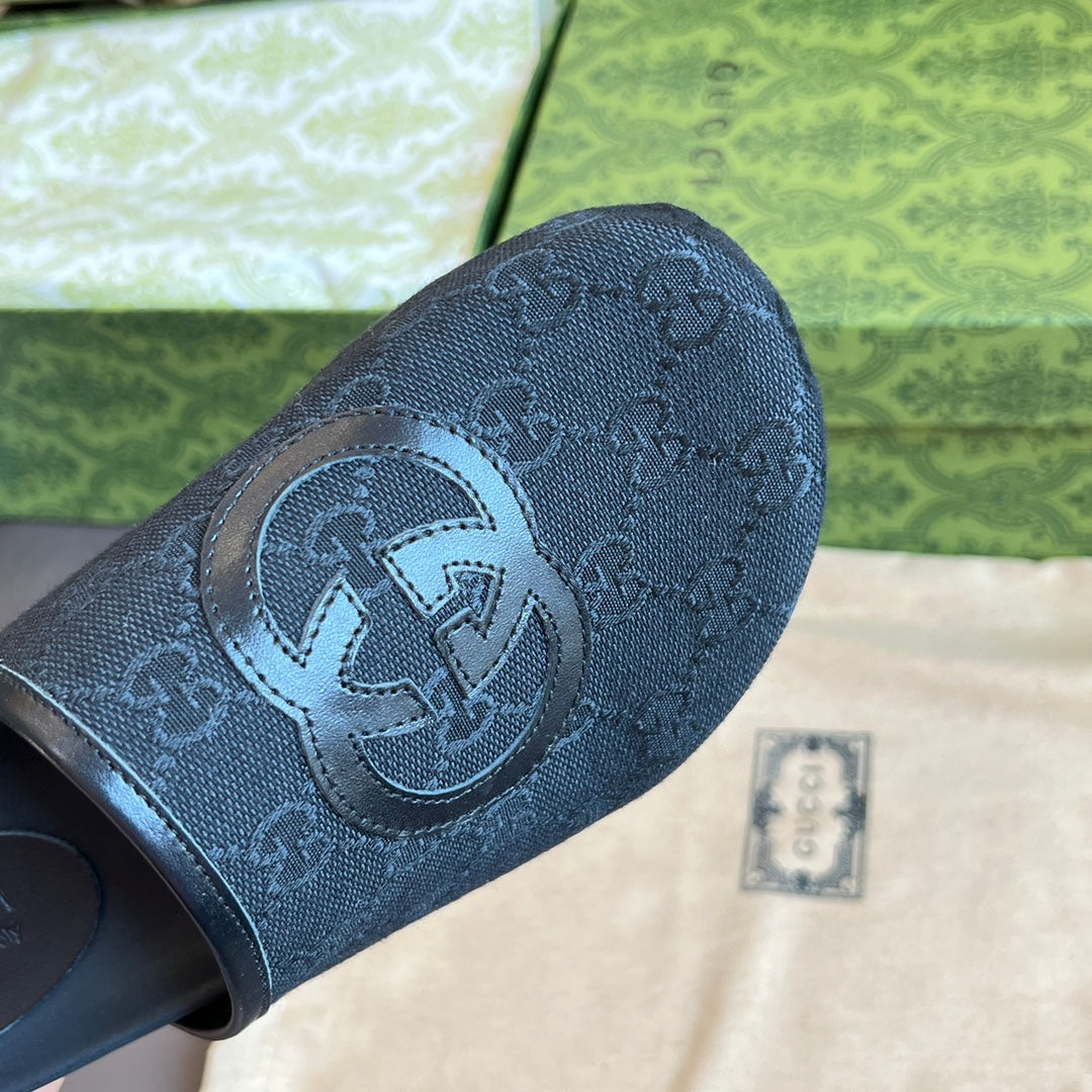 INTERLOCKING G MULE IN BLACK MONOGRAM CANVAS AND LEATHER