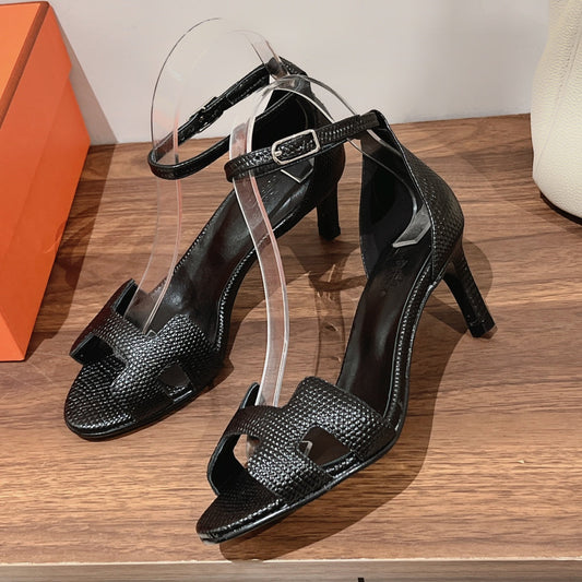 PREMIERE 70 SANDAL IN BLACK GRAINED CALFSKIN