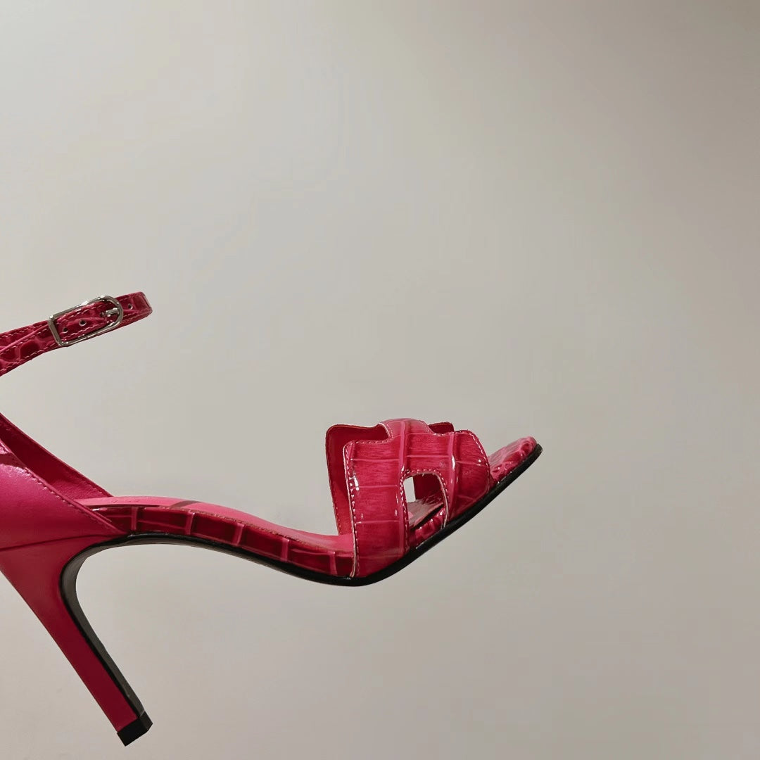 PREMIERE 105 SANDAL IN WATERMELON PINK CROCODILE LEATHER