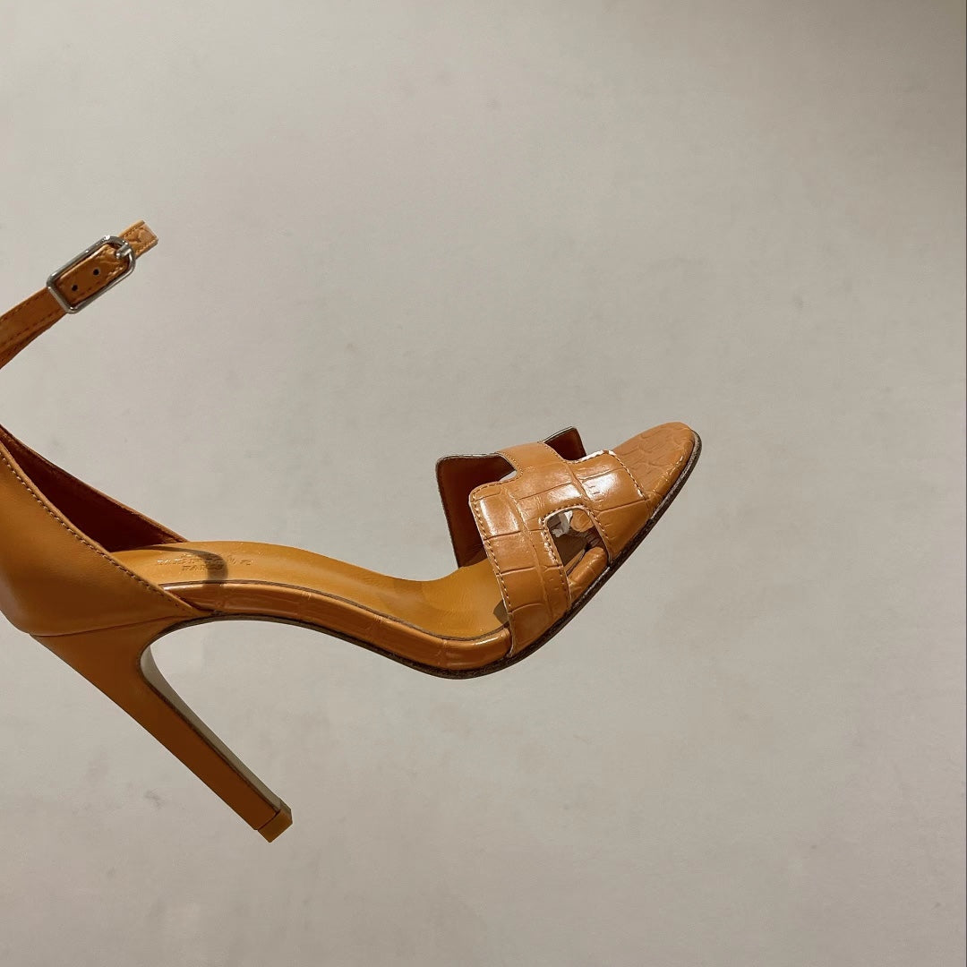 PREMIERE 115 SANDAL IN PEANUT BROWN CALFSKIN