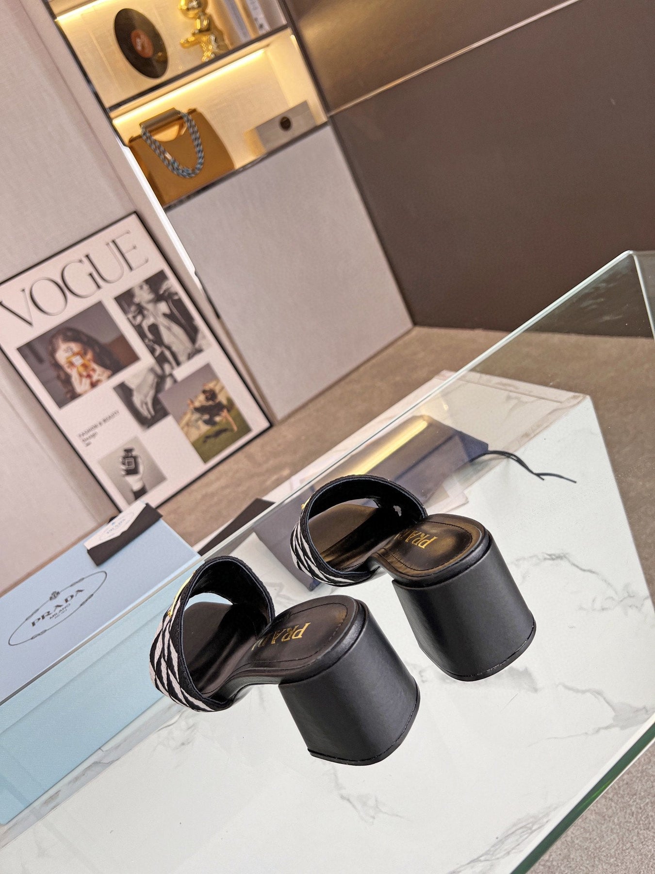 PRA EMBROIDERED SLIDES 65 BLACK AND WHITE FABRIC