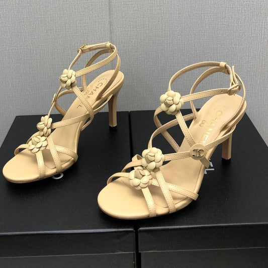 FLORAL HIGH HEEL SANDAL IN SAND YELLOW LAMBSKIN