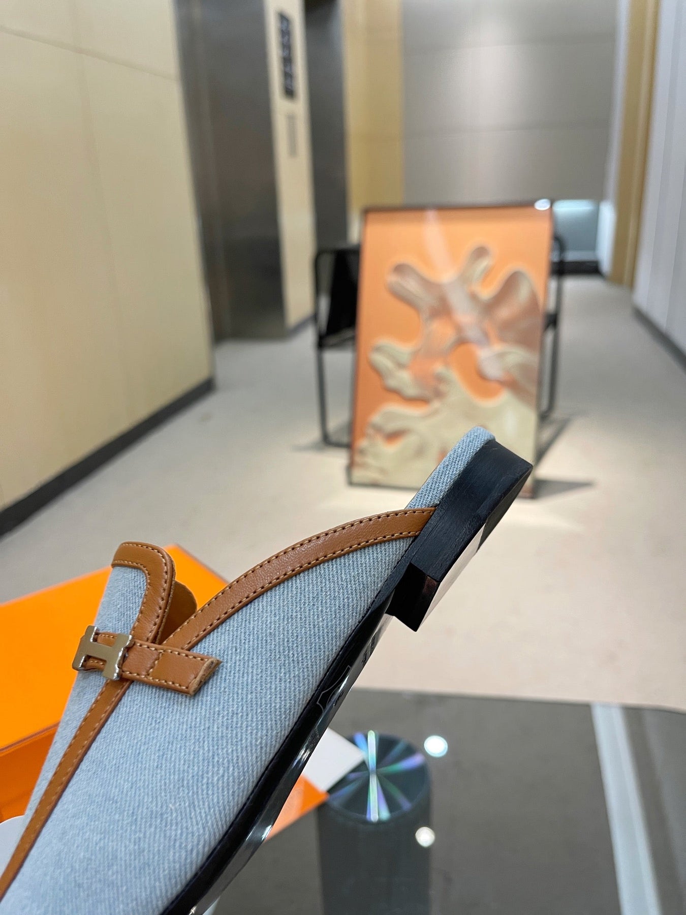 GROUPIE MULE TAWNY MIX SKY LAMBSKIN