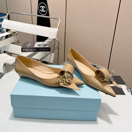 BALLET FLATS POINTED TOE IN TORTILLA BROWN SHINY CALFSKIN ATTACHED FLOWERS