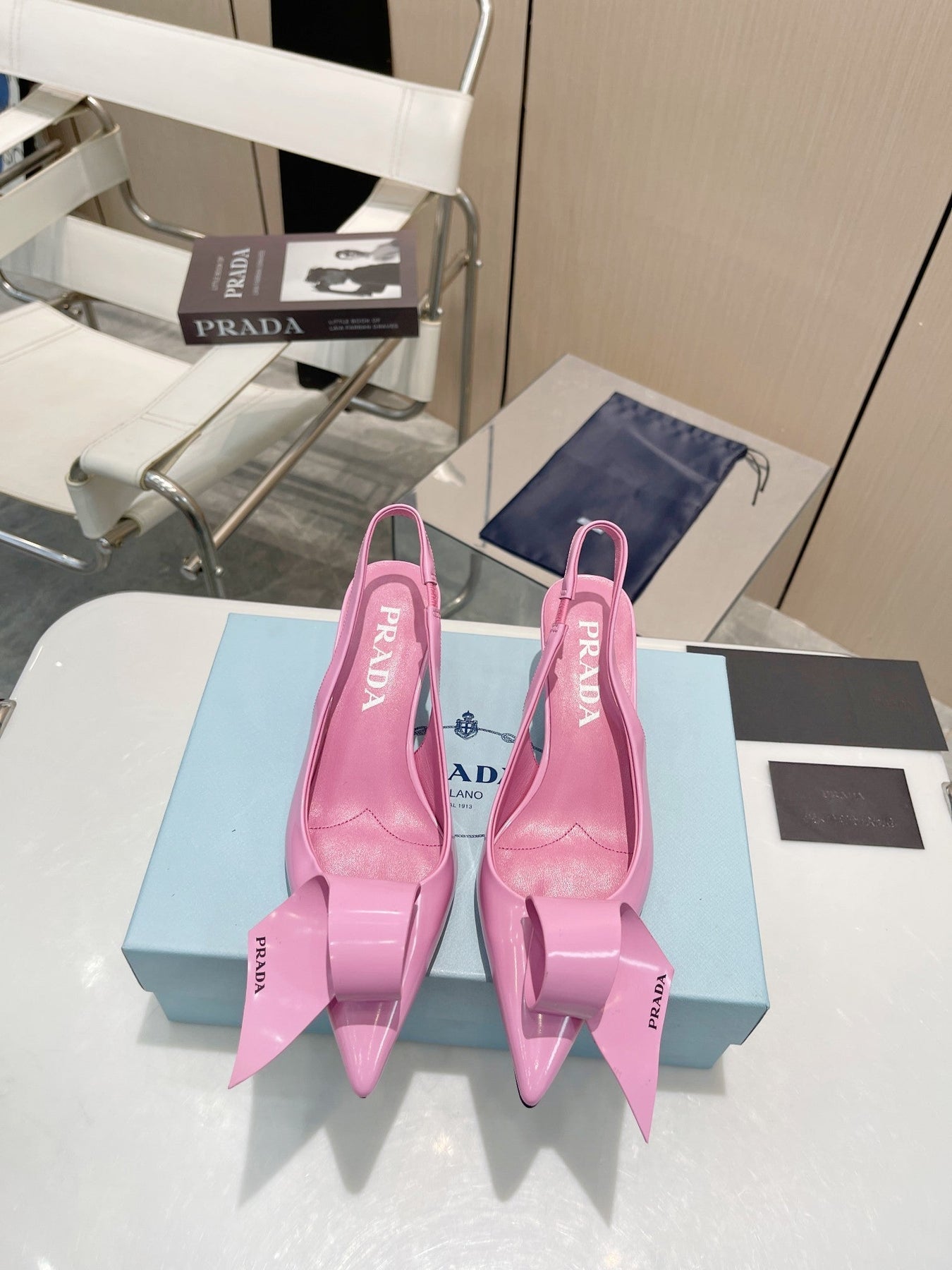 POINTED TOE SLINGBACK KITTEN HEEL WITH BOW IN PINK GLOSSY LAMBSKIN