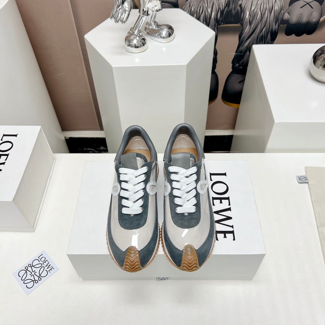 FLOW RUNNER SNEAKER IN SLATE GRAY SUEDE AND PALE GRAY SHEEPSKIN